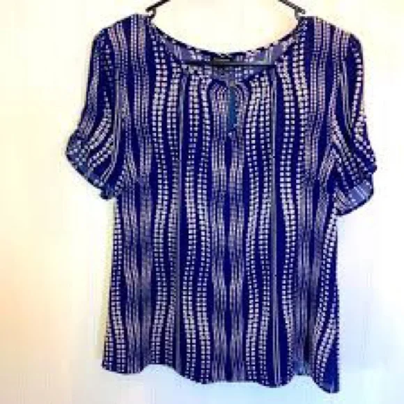 Talbot keyhole flower pattern short sleeve shirt Size L - Picture 2 of 7